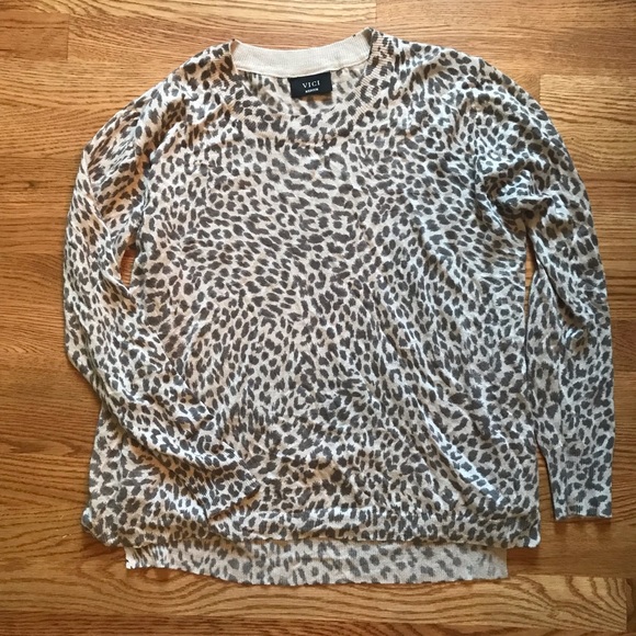 VICI Animal Print Sweater - Picture 1 of 4
